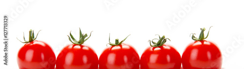 tomaten in einer reihe photo