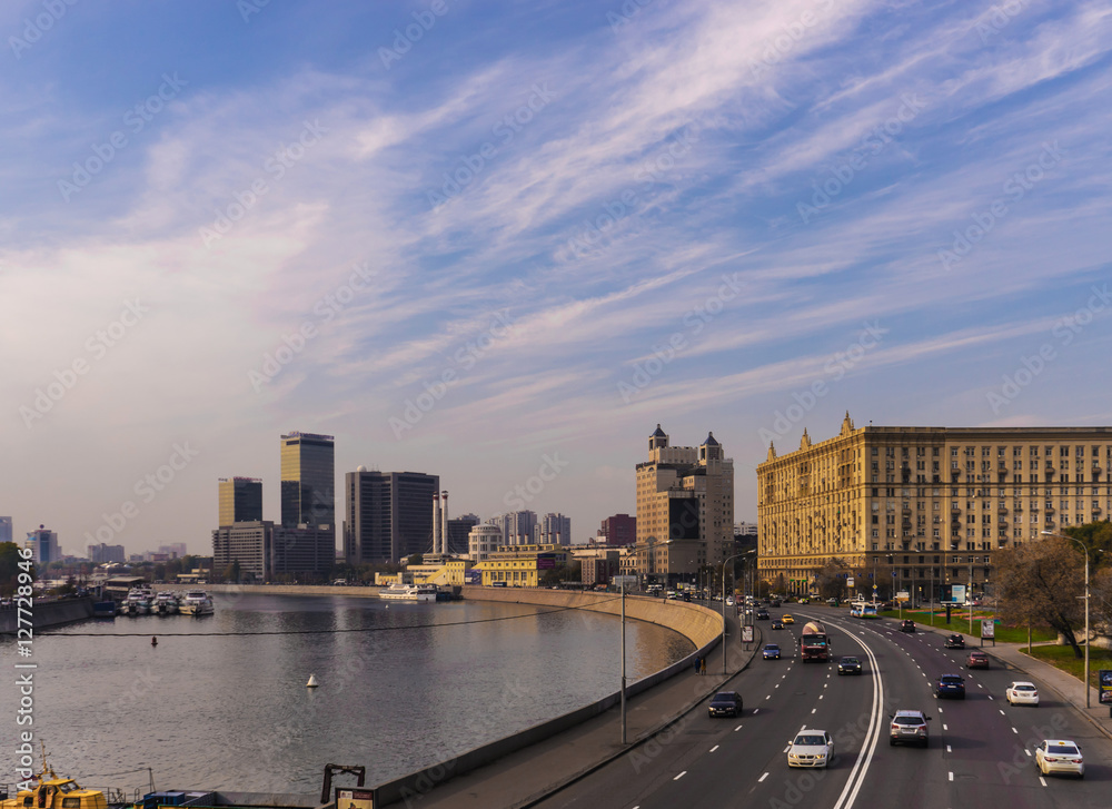 Fototapeta premium Moscow embankment 