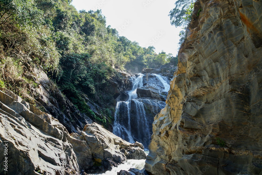 Obraz premium Krung Ching waterfall National Park Nakhon Si Thammarat, Thailan