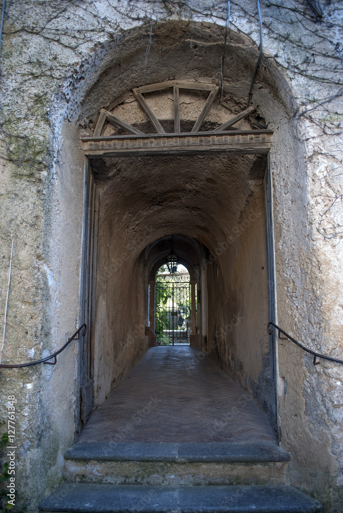 Fototapeta premium Medieval wooden door