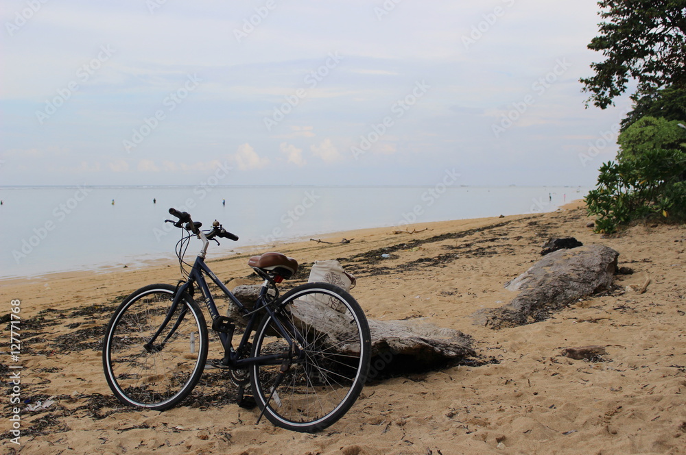 Fototapeta premium ビーチの自転車