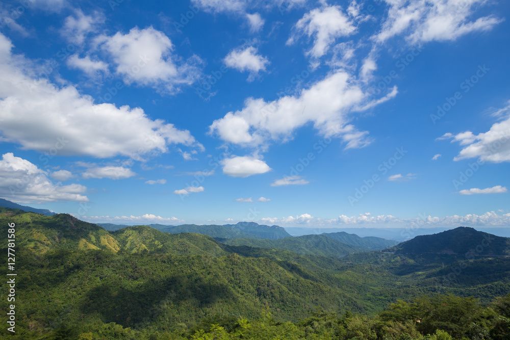 Fototapeta premium mountain with sky and cloud at Khao Kho, Phetchabun, Thailand