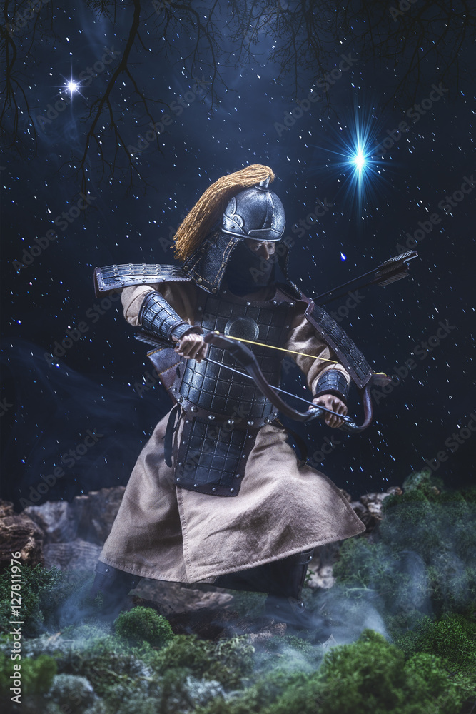 Fototapeta premium Archer Samurai stalking