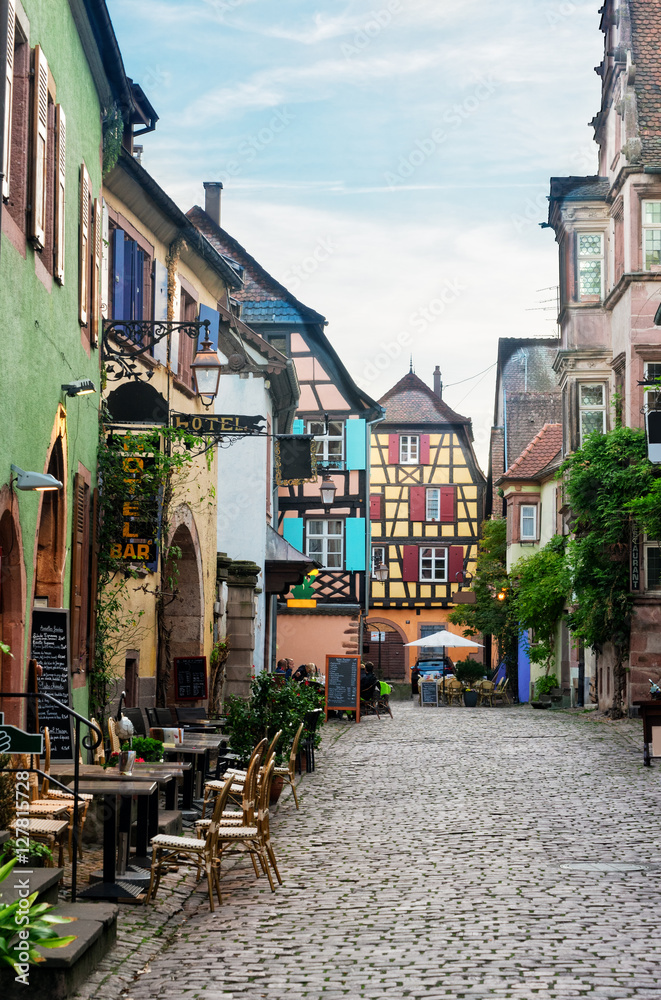 Fototapeta premium street in old town of Riquewihr, beautiful town of Alsace, France