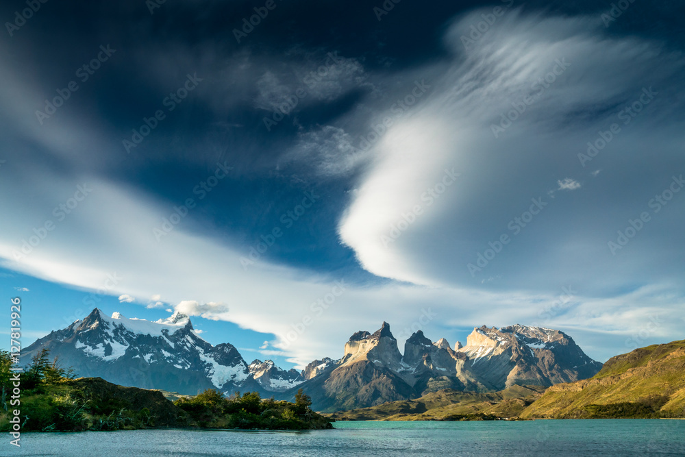 Wunderbare Wolken im Torres del Paine Nationalpark