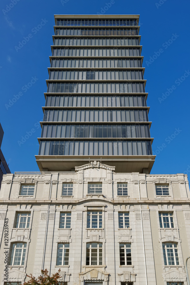 Fototapeta premium 神戸 旧居留地の海岸ビル