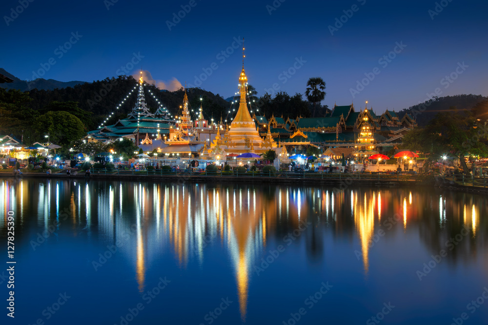 Wat Jongklang - Wat Jongkham the most favourite place for tourist in Mae hong son, Thailand