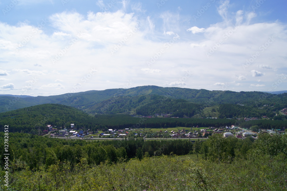 Naklejka premium Mountain city