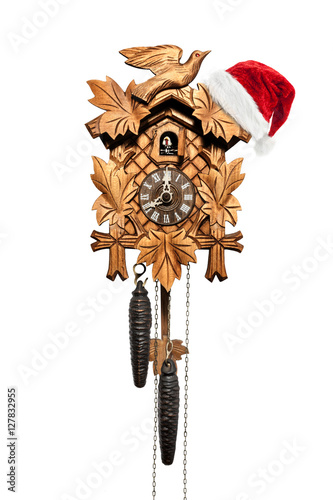 Kuckucksuhr mit Weihnachtsmütze