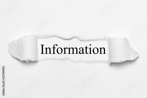 Information auf weißen gerissenen Papier photo