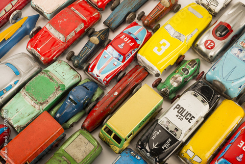 Collection of antique toy cars © Arcansél