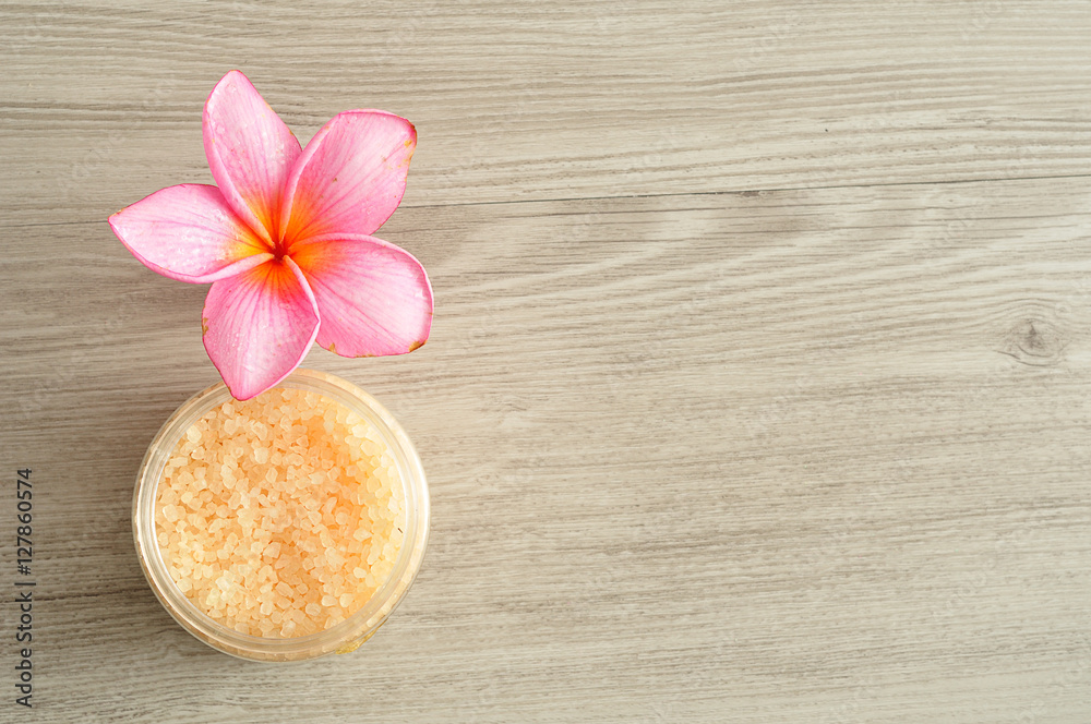 Bath salt with a frangipani flower Bath salt with a frangipani flower