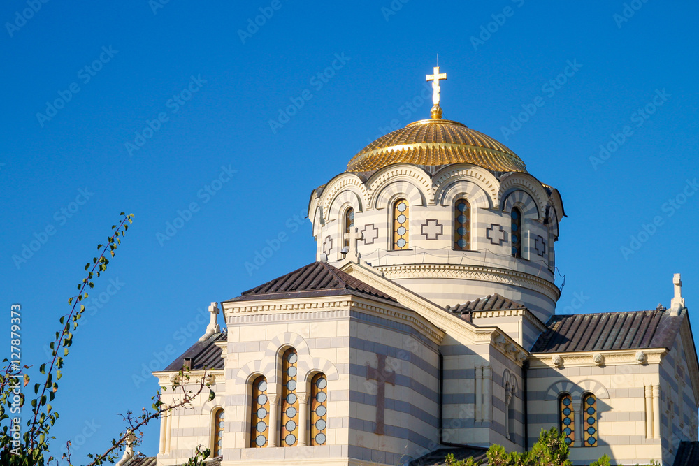 Obraz premium Old church against the blue sky