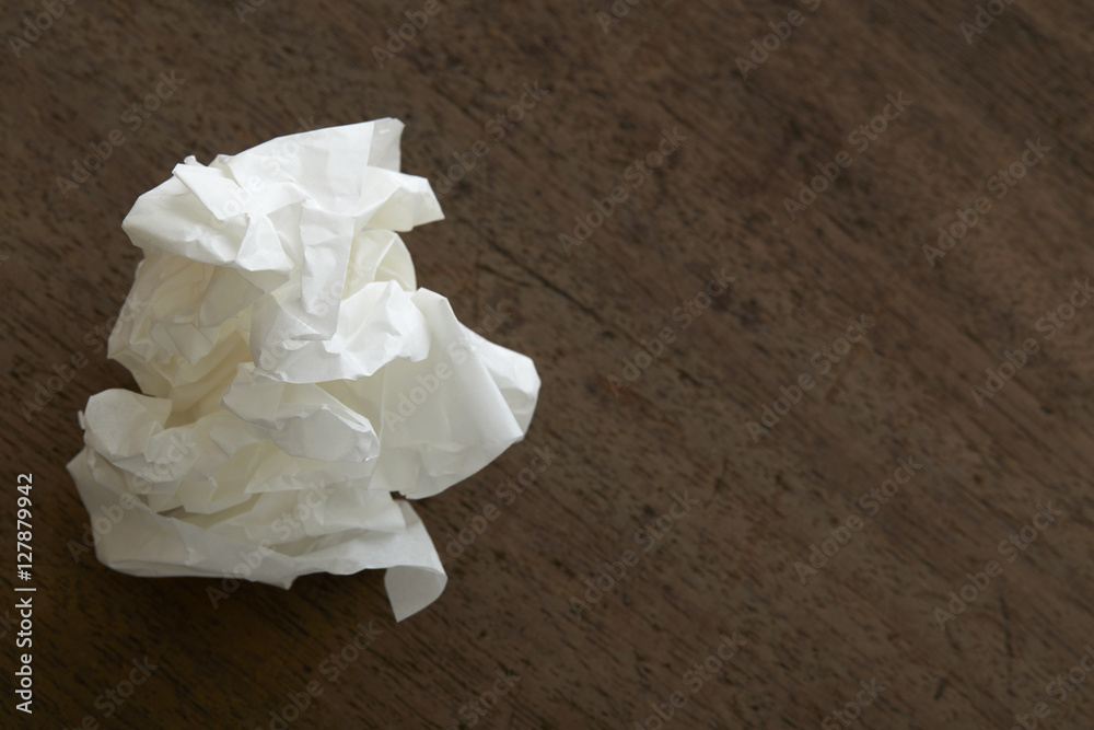 Obraz premium Crumpled paper ball