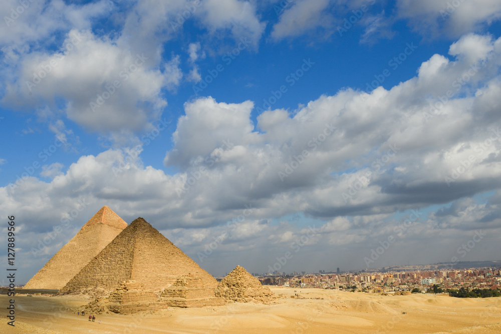 Giza Pyramids in Cairo - Egypt Giza Pyramids in Cairo - Egypt
