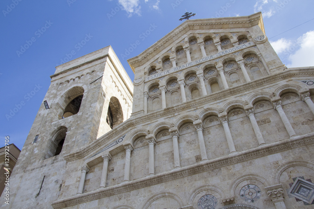 Cagliari:La cattedrale di Santa Maria Assunta e di Santa Cecilia  del quartiere storico Castello - Sardegna
