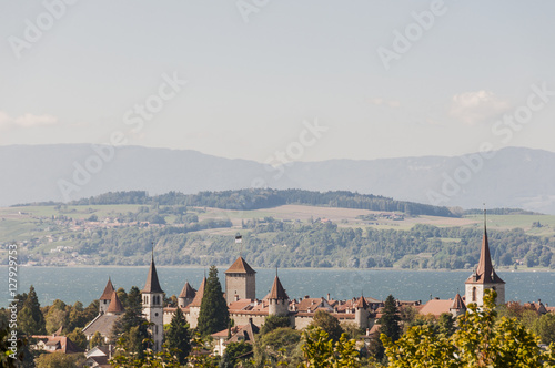 Murten, Stadt, Altstadt, Festung, Schloss, Murtensee, See, Mont Vully, Weinberge, Spazierweg, Herbst, Schweiz