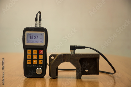 Inspection thickness cast iron by ultrasonic thickness test for