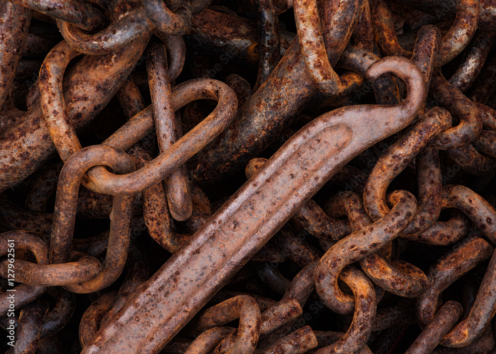 Old and rusted clasp hook and chains. Old and rusted clasp hook and chains.