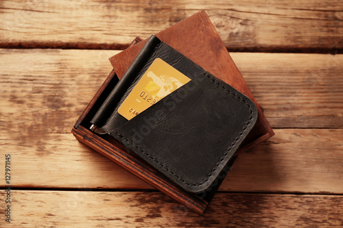 Stylish leather wallet with...