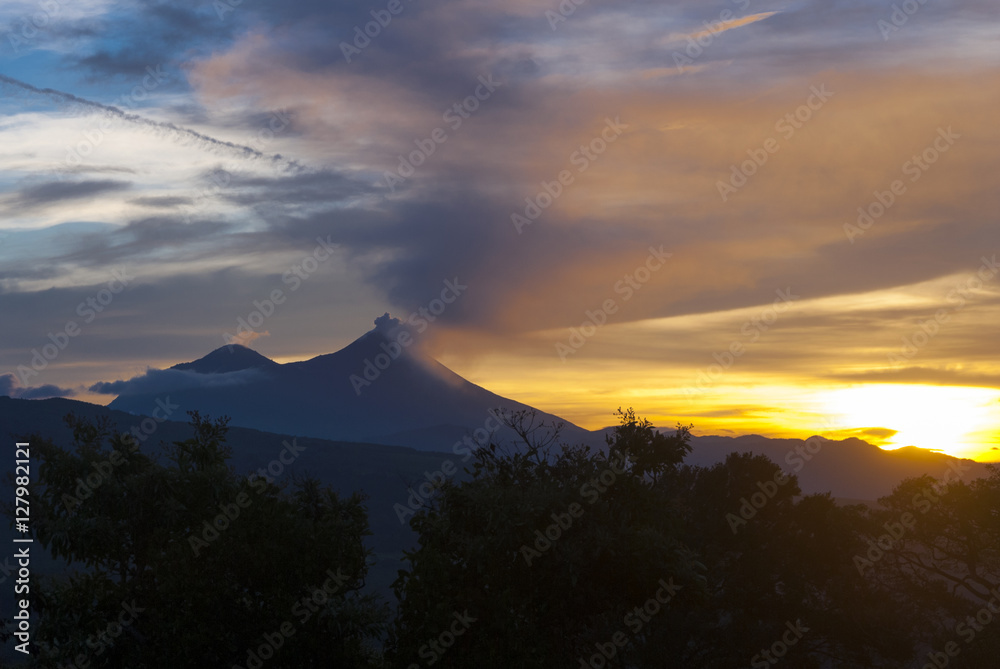 Volcano in Guatemala, central america, Agua, Pacaya, eruption.