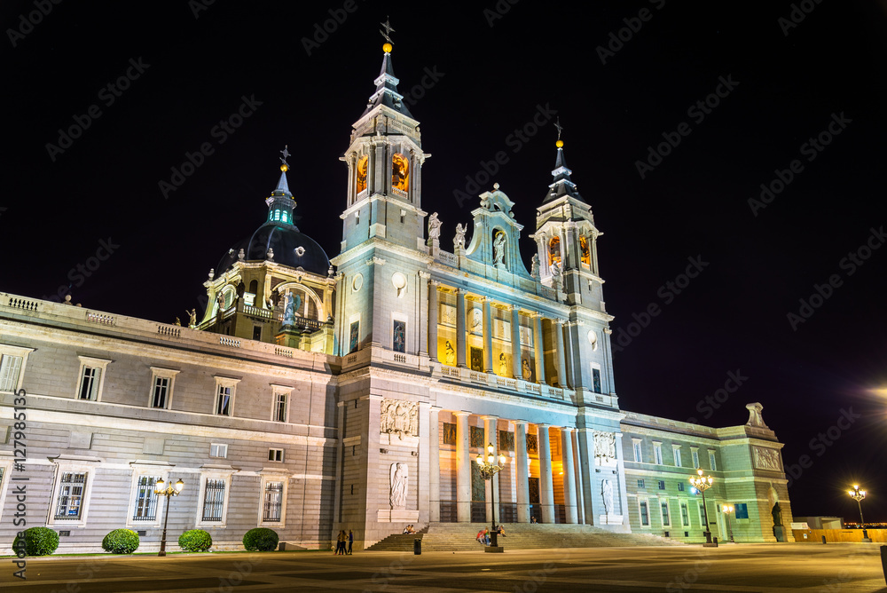 Fototapeta premium View of the Almudena Cathedral in Madrid, Spain