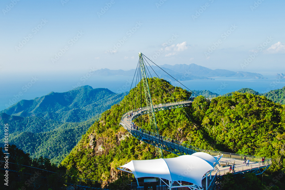 Ταπετσαρία Breathtaking landscape with cable-stayed bridge, symbol Langkawi, Malaysia