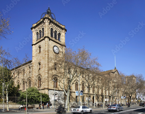 Canvas Print University building on Gran Via de les Corts Catalanes in Barcelona