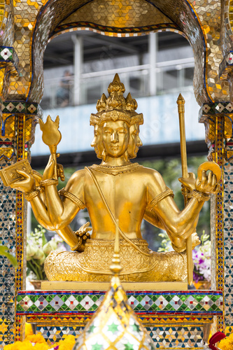 Canvas Print Hindu statue in Bangkok, Thailand. back of erawan shire