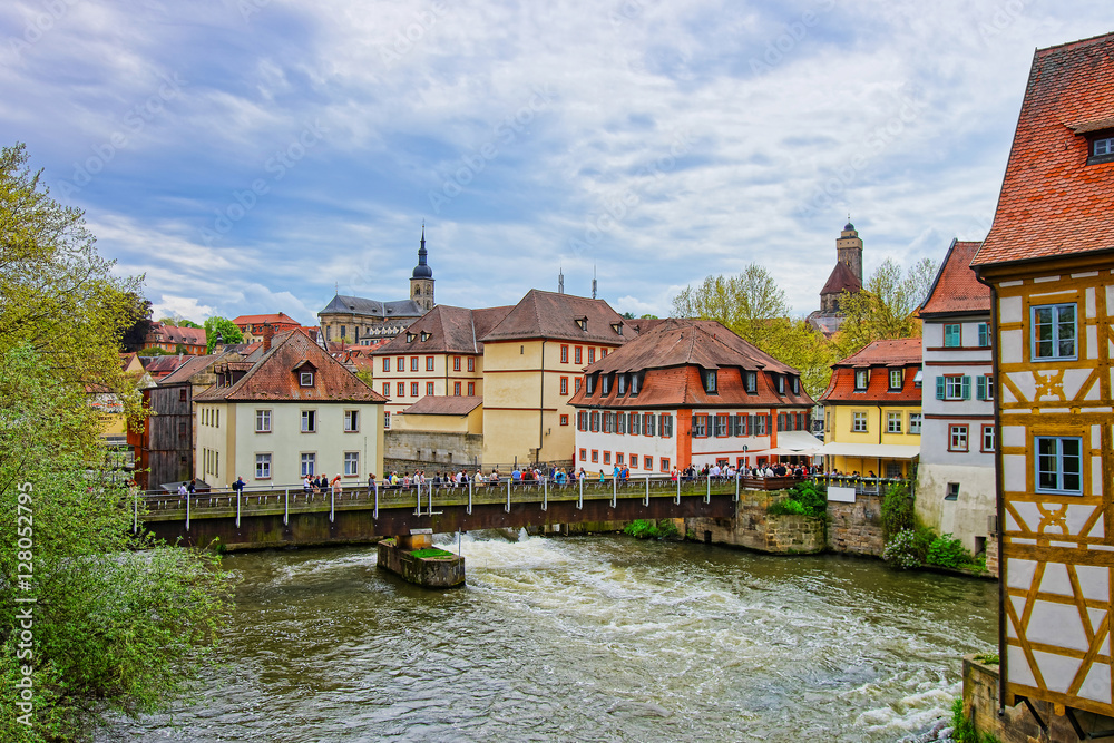 Fototapeta premium Old houses and Regnitz River in old city center Bamberg