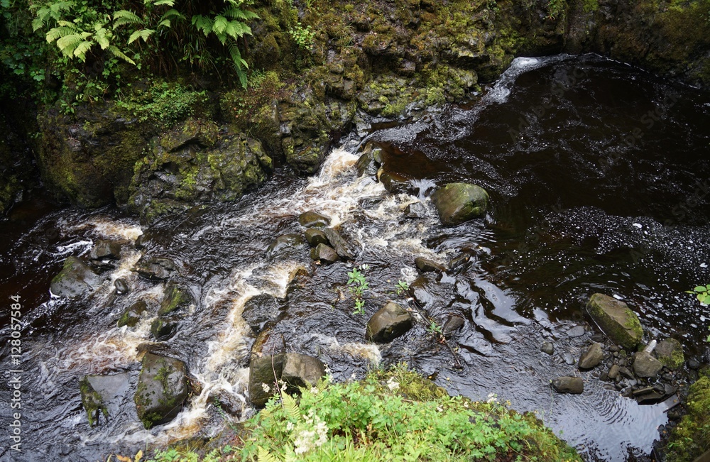 Wasserfall im Glenariff National Park / Nordirland Wasserfall im Glenariff National Park / Nordirland