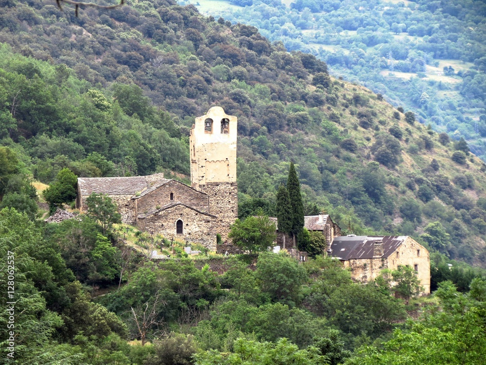 Pyrénées orientales Olette - Hameau d'Evol - Eglise Saint-André