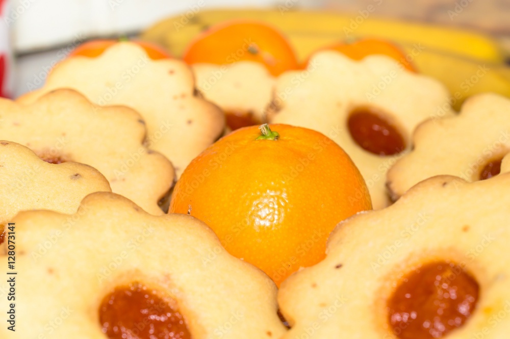 Homemade apricot jam Linzer with fruits close up Homemade apricot jam Linzer with fruits close up
