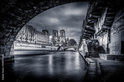 Under the bridge at Paris ... © Frdric