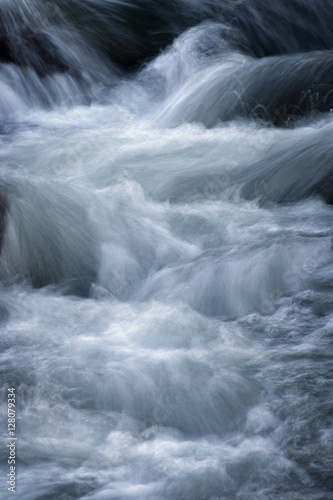 Fototapeta Naklejka Na Ścianę i Meble -  white water rapids