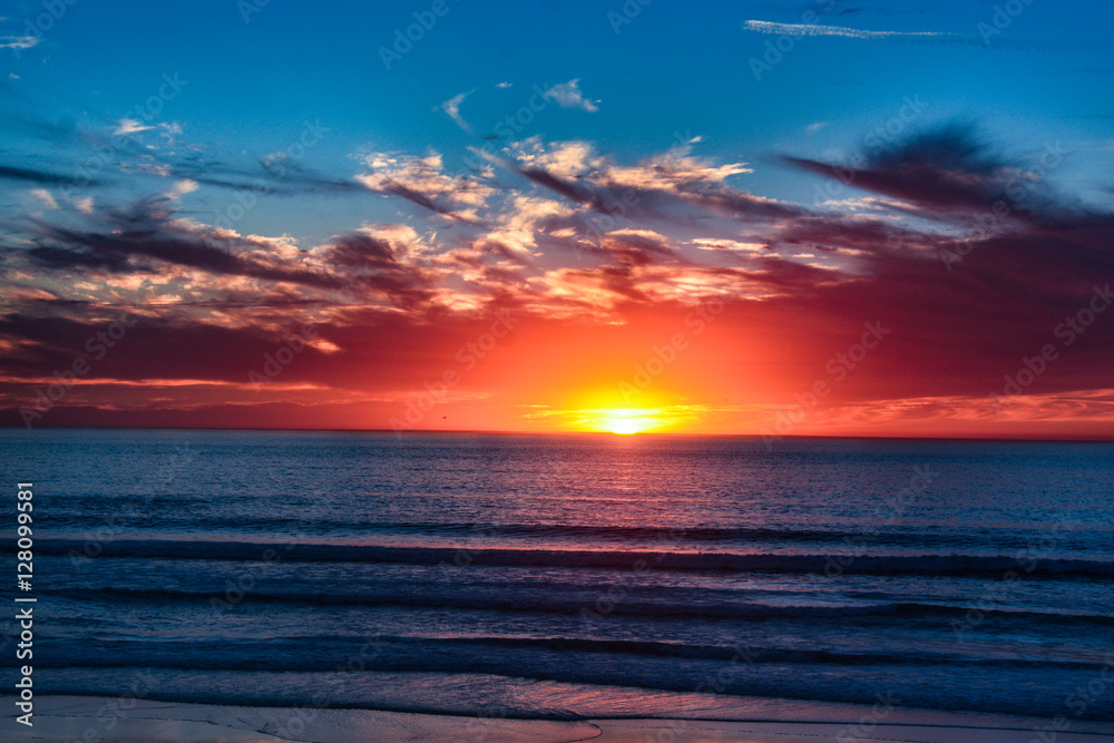 Sonnenuntergang in Pebble Beach, Kalifornien