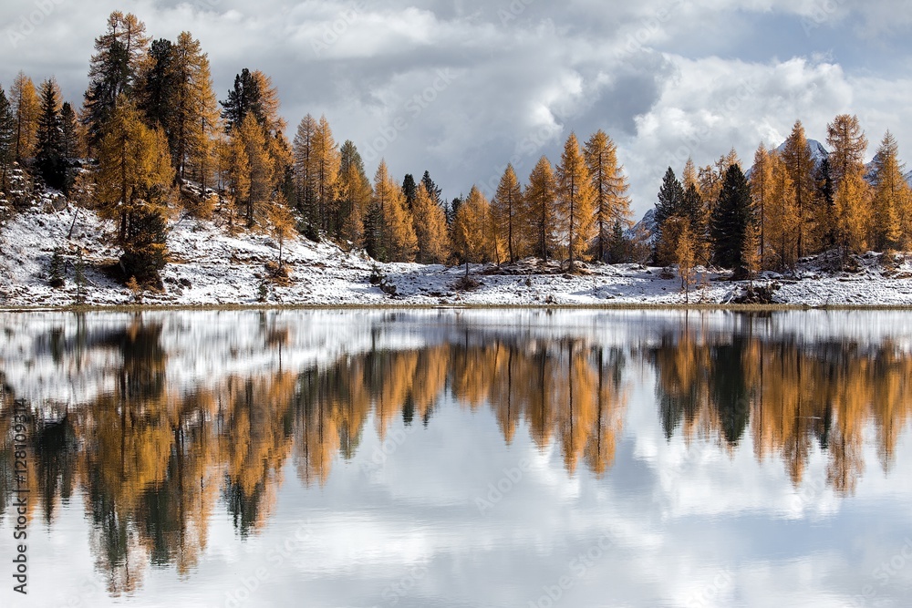 Federa lake and snow covered mountains, Cortina d'Ampezzo, Italy Federa lake and snow covered mountains, Cortina d'Ampezzo, Italy