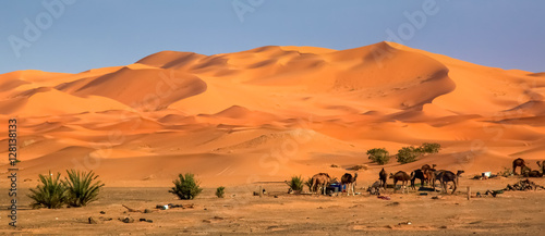 Obraz na płótnie Stunning sand dunes of Merzouga w salonie