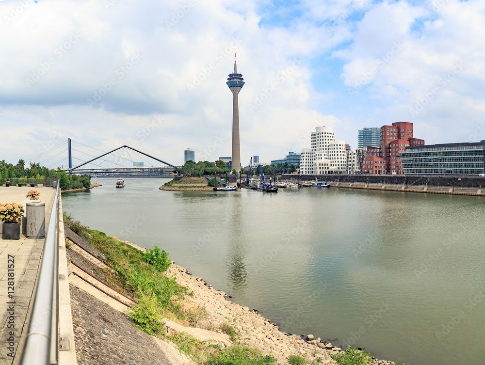 Fototapeta premium The Dusseldorf town