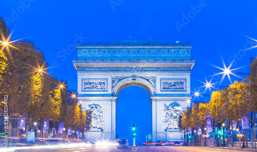 Fényképezés The Triumphal Arch and Champs Elysees venue at night, Paris, Fra