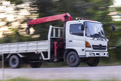 crane truck speed, panning photo