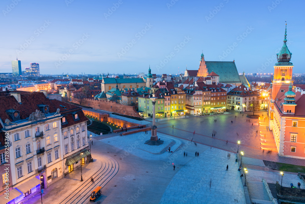 Naklejka premium piękne Stare Miasto w Warszawie o zmierzchu, Polska