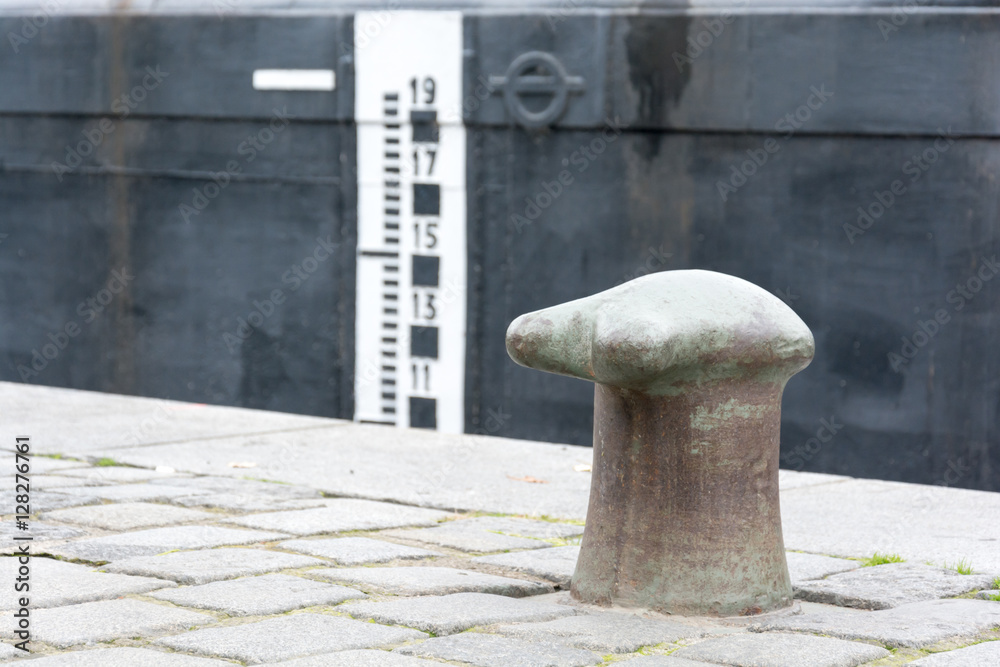 Naklejka premium Free bollard for mooring boats