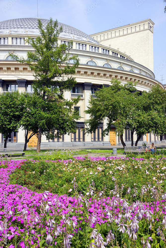 Φωτογραφία Opera and ballet theater in Novosibirsk, Siberia, Russian Federation