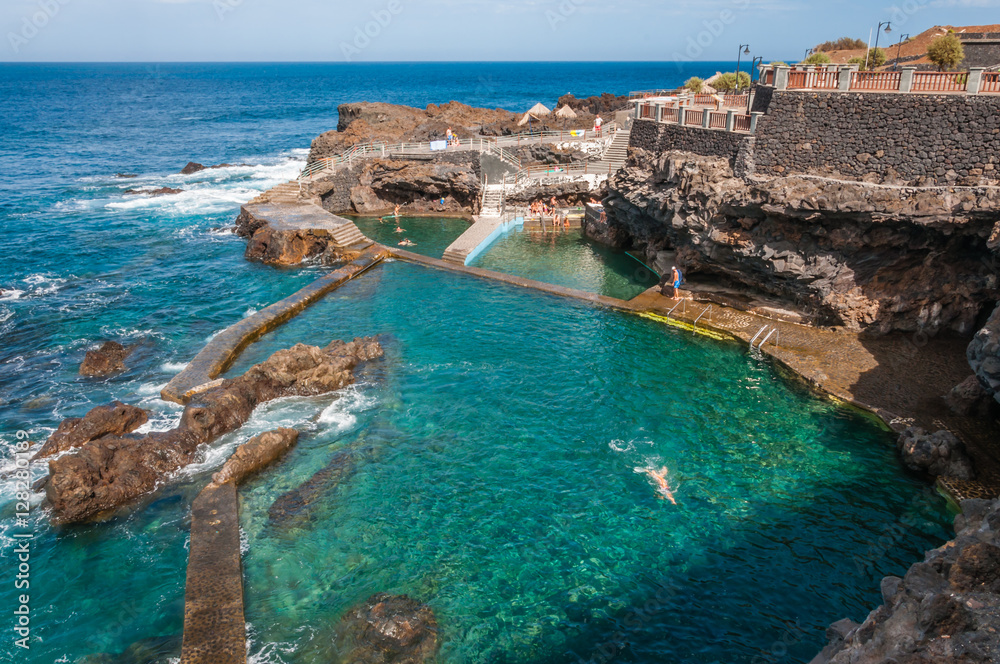 Φωτογραφία Naturschwimmbecken La Fajana; La Palma; Kanarische Inseln