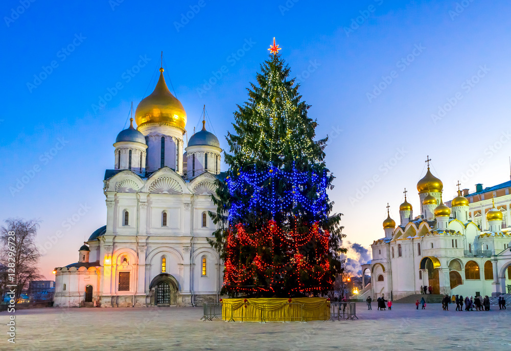 Christmas tree on the Cathedral Square of the Moscow Kremlin