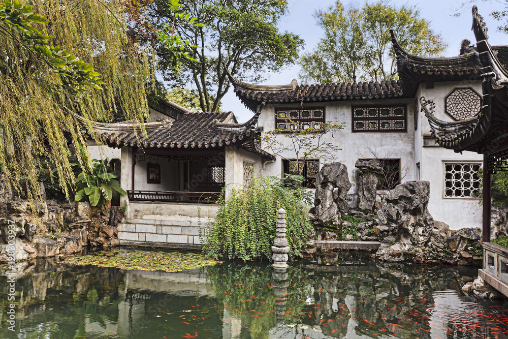 Naklejka premium Cn Suzhou Garden Pond Carp Fish