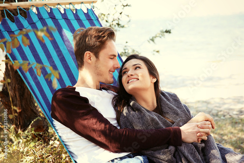 Lovely couple relaxing in h...