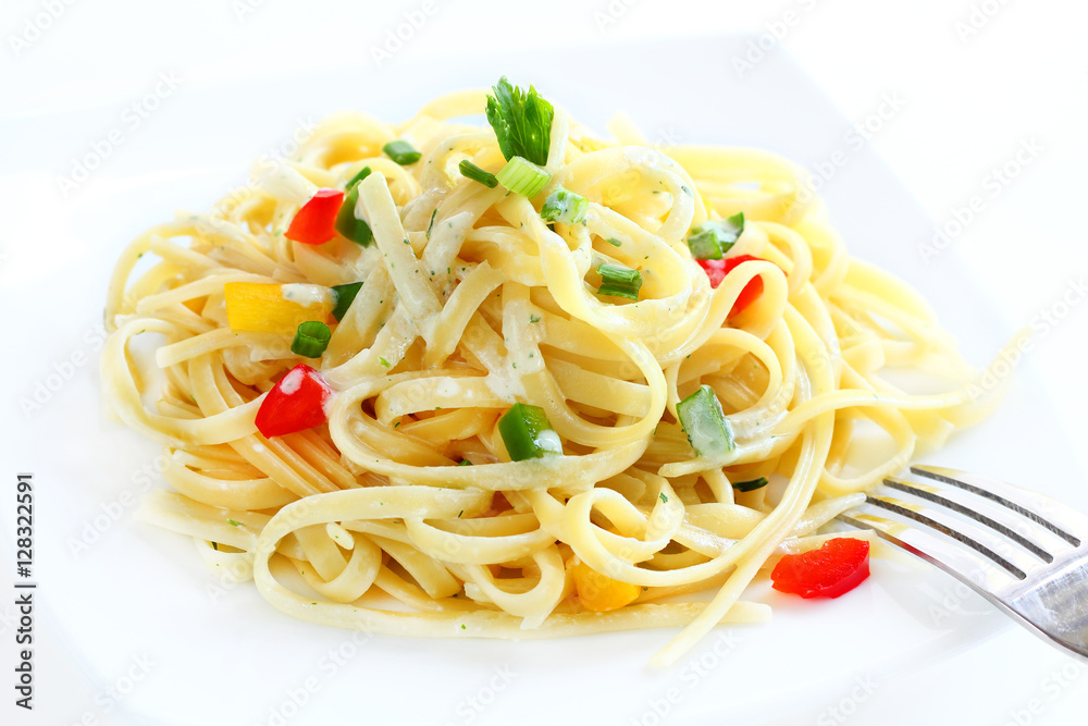 Spaghetti Carbonara with vegetarian food.