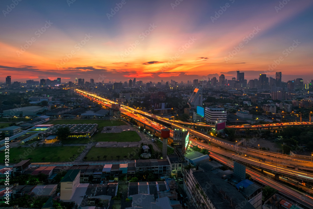 Fototapeta premium The Beautiful twilight in Bangkok City. Cityscape in Thailand